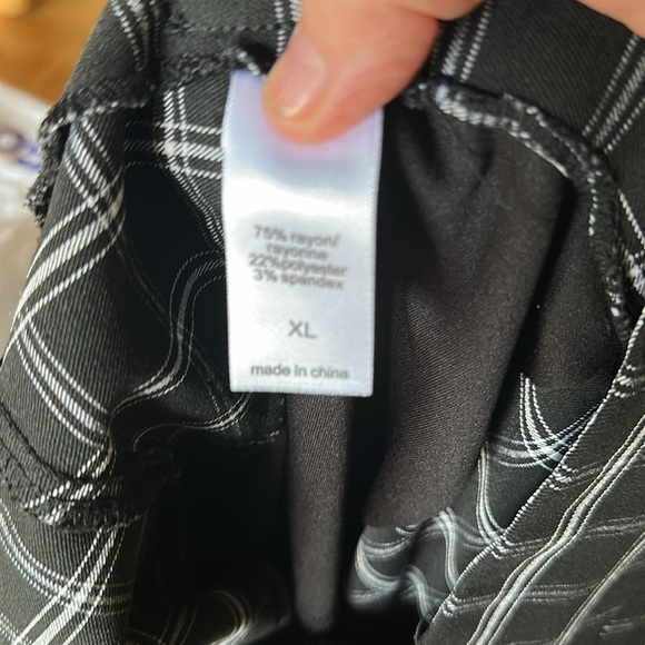 Maurices Black and White Plaid Women Shorts - Picture 3 of 3